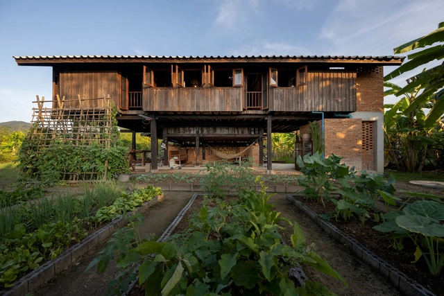 Baan Tita House / Yangnar Studio - Exterior Photography, Houses, Garden, Facade
