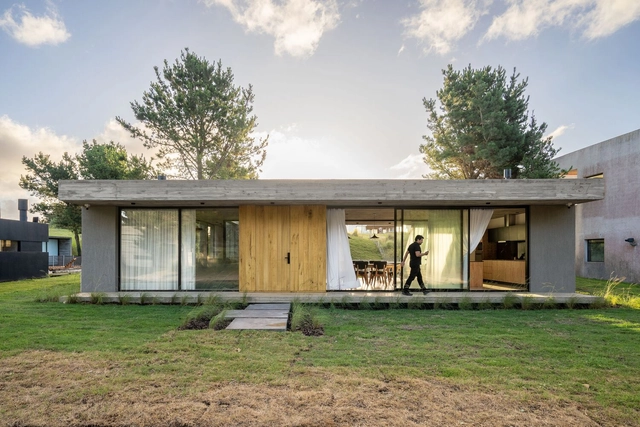 House I / En Obra Arquitectos - Exterior Photography, Houses, Door, Facade