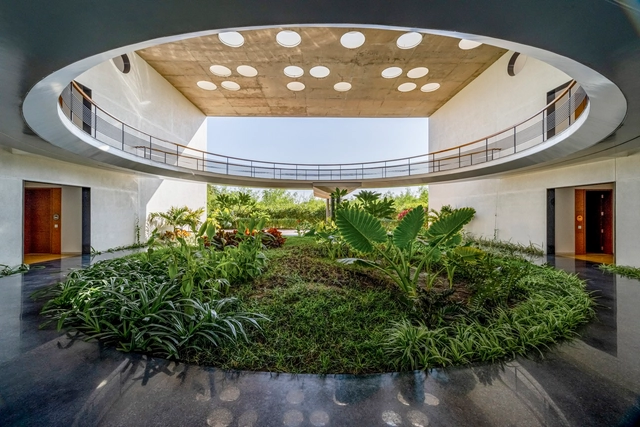 Raga Svara Wellness Center / Shanmugam Associates - Exterior Photography, Wellness Interiors, Garden, Facade
