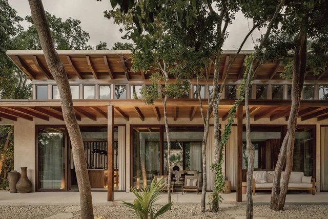 Tropical House / Jaque Studio - Exterior Photography, Houses, Facade, Door