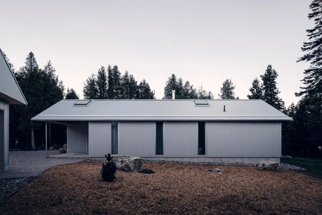 Devils Glen House / StudioAC - Exterior Photography, Houses, Facade, Door