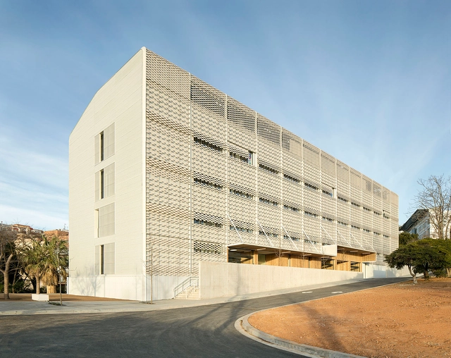 模块化医院，快速高效人性化 / PMMT - 建筑图, 医院, 表皮