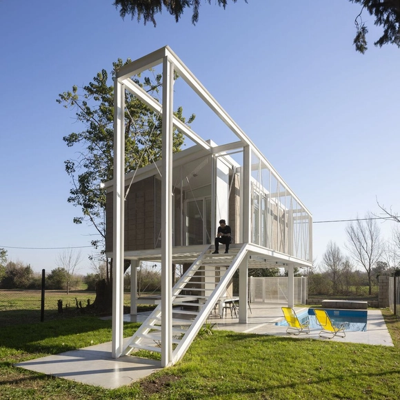 Casa IB / Estudio Ferrazini - Fotografía exterior, Casas, Jardín, Fachada, Escaleras, Puerta, Arco