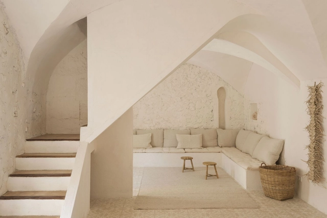 Ca sa Verdurera / BUC Arquitectura - Fotografía interior, Renovación, Arco, Fachada, Mesas