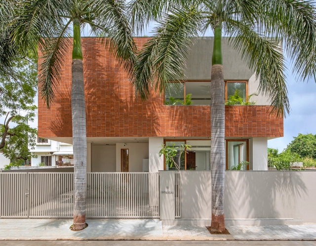 The Core Court House / TRAANSPACE - Exterior Photography, Detail, Facade, Door, Fence