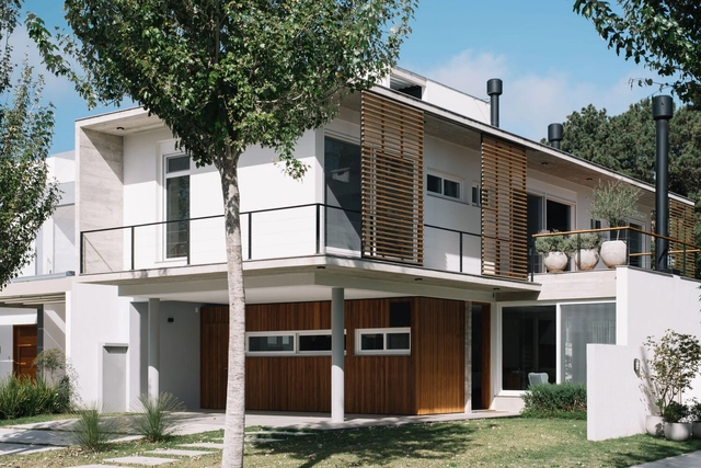 Casa CE / parte arquitetura - Fotografia de Exterior, Casas, Porta, Fachada
