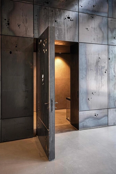 Opening Up / Industry Meets Design: Steel Pivot Doors in a Production Hall - Featured Image
