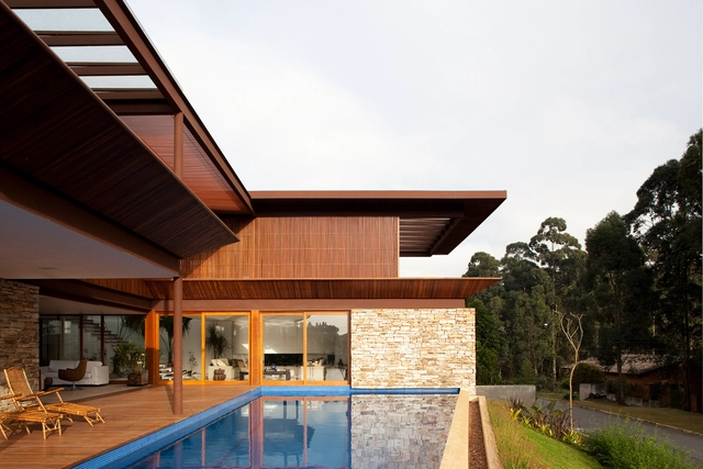 Casa MAN / Gálvez & Márton Arquitetura + MJKalache Arquitetura - Fotografia de Exterior, Casas, Aido, Fachada, Cadeira