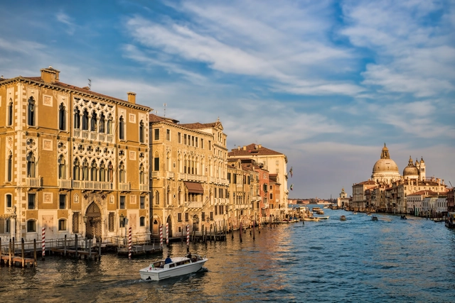 Qatar apresenta documentário sobre cinco novos projetos culturais na Bienal de Veneza 2023 - Imagem de Destaque