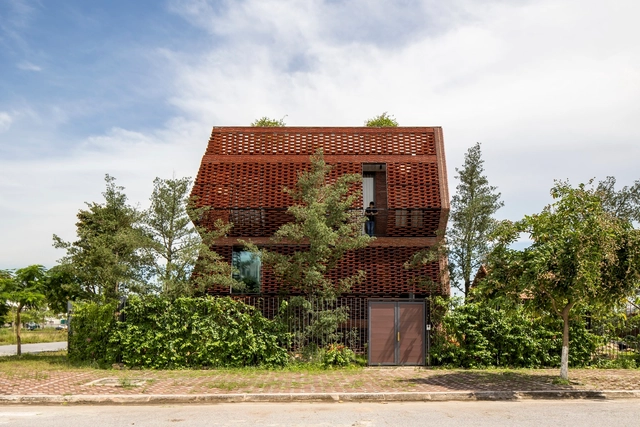 Tile Nest House / H&P Architects - Exterior Photography, Houses, Facade, Door