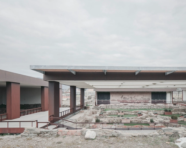 Domus Affreschi Archeological Building Cover  / LDArchitects - Exterior Photography, Heritage, Facade