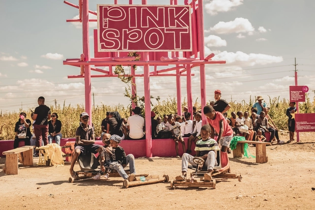 House of the Pink Spot / Frankie Pappas International - Public Architecture, Chair