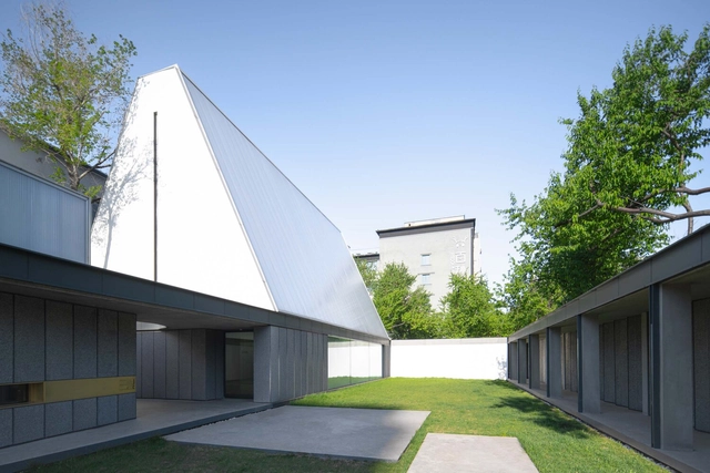 Pabellón Xun / Nomos Architects - Fotografía exterior, Arquitectura Cultural, Jardín, Fachada