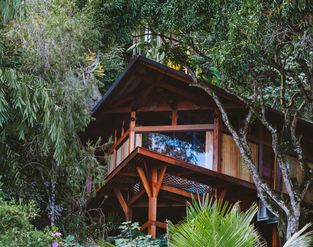 Brazilian Houses: 10 Huts to Enjoy Nature - Featured Image