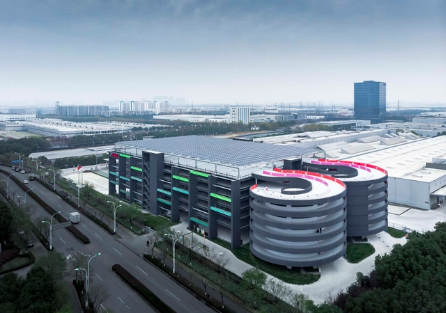 三区博世汽车部件项目S215停车楼（一期  ）/ 中衡设计集团 - 建筑图, 停车场, 表皮, 城市