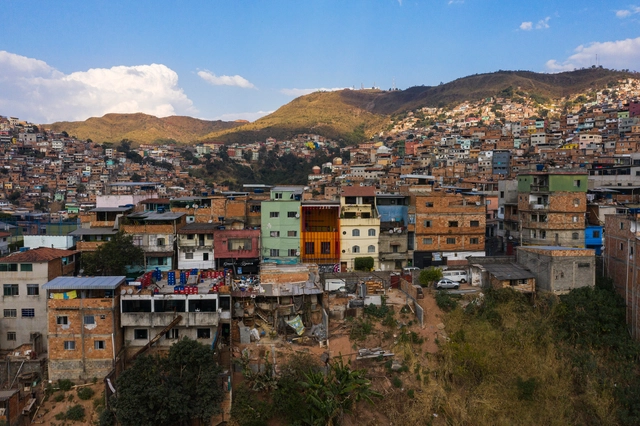 "Um passinho de cada vez": entrevista com o Coletivo LEVANTE - Imagem de Destaque