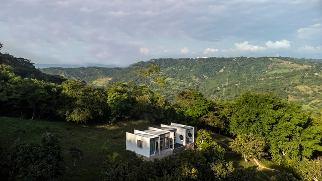 Casa Caoba / PAE + Rubén Gómez Gañán - Fotografía exterior, Casas, Bosque