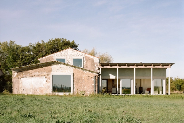 Extension y reforma de una antigua granja  / Martin Migeon Architecture - Fotografía exterior, Reconversión, Fachada, Puerta