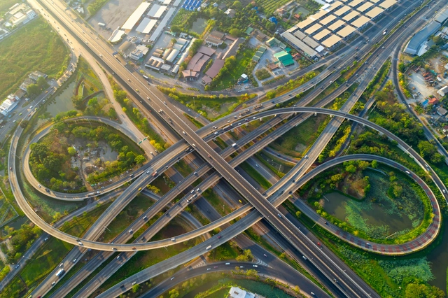 Possibilidades espaciais para entroncamentos e cruzamentos rodoviários - Imagem de Destaque