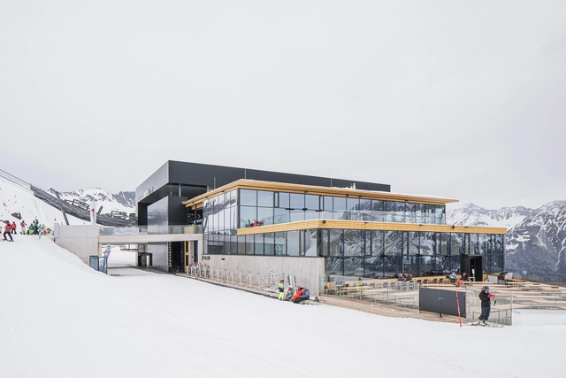 Gaislachkogl Cable Car Middle Station Extension / obermoser + partner architekten - Drawings, Rest Area, Facade