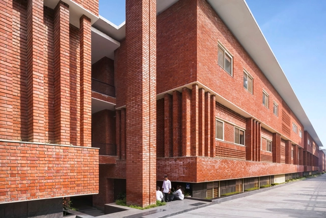 Lalit Suri 酒店管理学院 / Morphogenesis - 建筑图, 教育建筑, 表皮