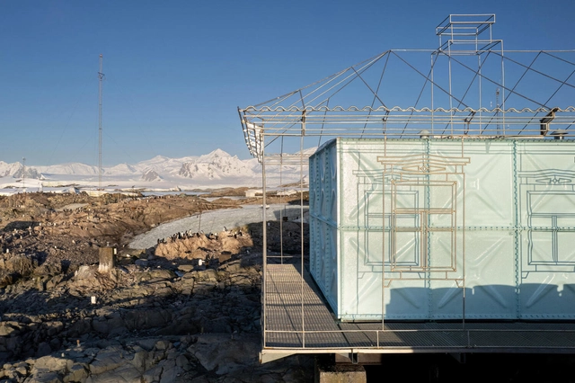 La vida es temporal: Instalaciones al aire libre que revelan la naturaleza transitoria de la humanidad - Imagen Principal