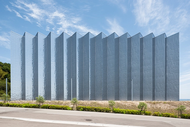 Fábrica Awaji / OHArchitecture - Fotografia de Exterior, Fábrica, Fachada