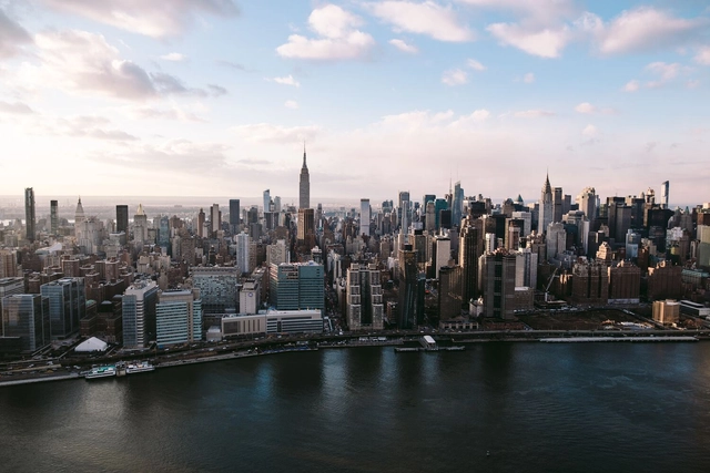 Estudo mostra que peso de edifícios está afundando Nova York - Imagem de Destaque