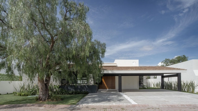 Casa Castores 104 / BAG arquitectura - Fotografía exterior, Casas, Fachada, Puerta