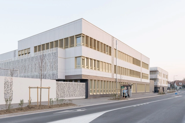 瓦伦顿 Samuel-Paty 中学 / Archipente - 建筑图, 高中, 表皮
