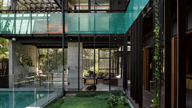Live Work Share House / Bligh Graham Architects - Exterior Photography, Residential, Garden, Facade, Door, Bench