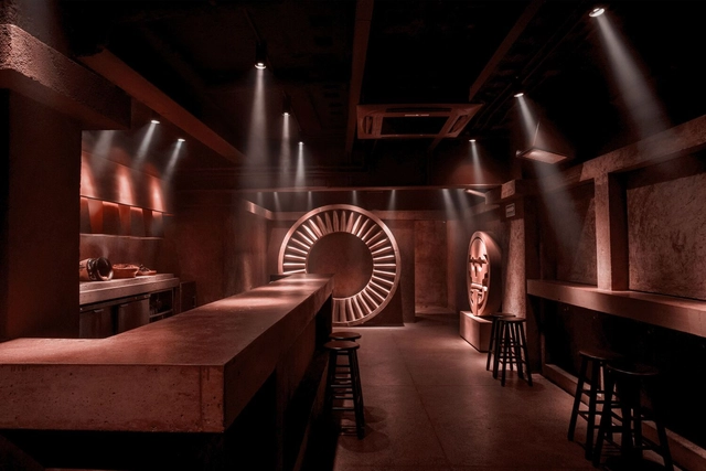Mezcalería Tlecan / Anagrama - Fotografía interior, Arquitectura Comercial, Escaleras, Arco, Sillas