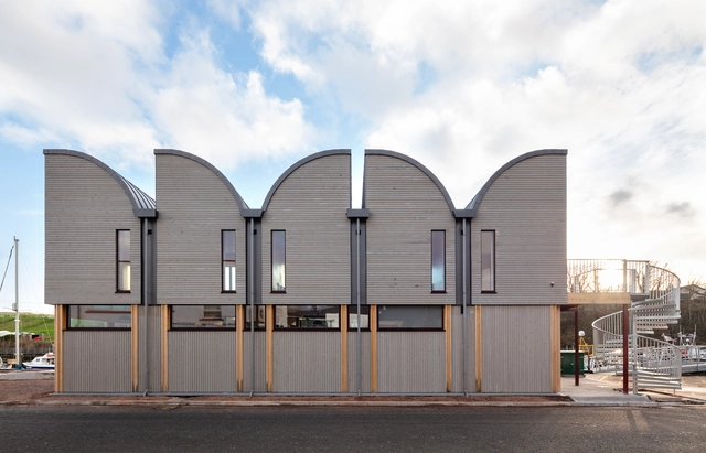 Eyemouth Pavilions – Community Centre / Galmstrup Architects - Exterior Photography, Community Center, Facade, Door, Arch