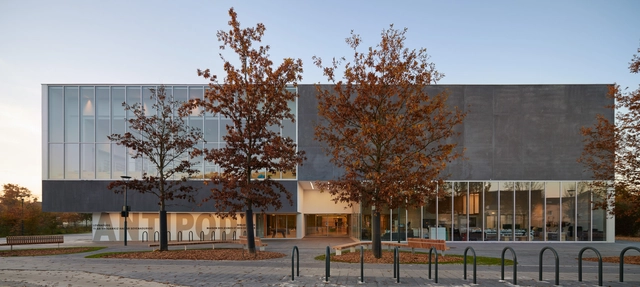Centro de música, juventud y cultura de las Antípodas / Dominique Coulon & associés - Fotografía exterior, Centro Cultural, Fachada