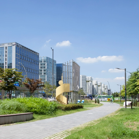 Curtain of Cloud Pavilion / PRACTICE - Exterior Photography, Public Architecture, Garden, Facade, Cityscape