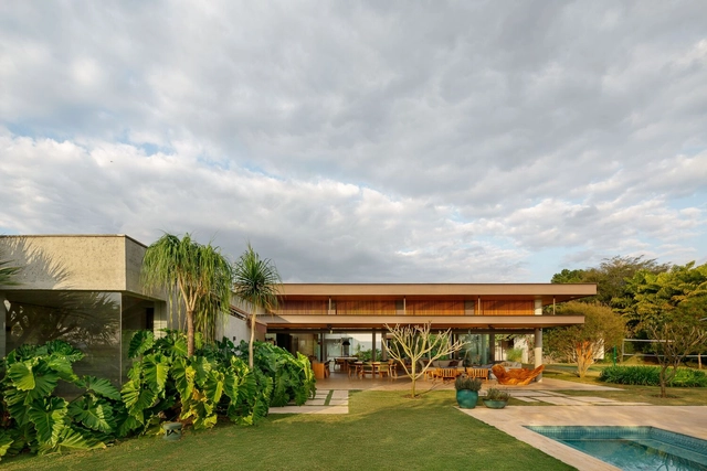 Residência Mangabas / Reinach Mendonça Arquitetos Associados - Fotografia de Exterior, Casas, Jardim, Fachada