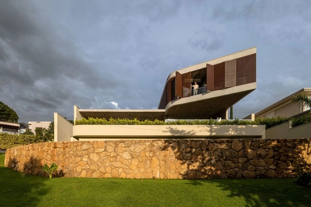 Axial House / TAU Arquitetos - Exterior Photography, Houses, Garden, Facade
