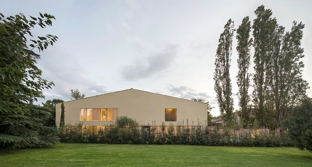 Casa PIN8 / PMMT Arquitectura - Fotografía exterior, Casas, Jardín, Fachada