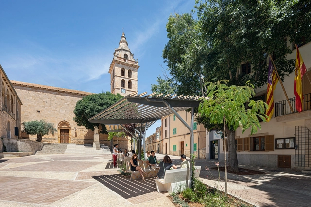 Praça da Vila / Moneo Brock Studio - Fotografia de Exterior, Preservação Histórica, Aido, Fachada, Arco