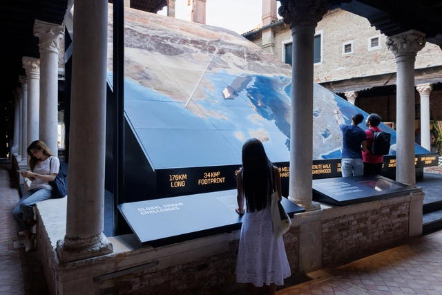 NEOM apresenta sua cidade linear de 170 quilômetros na Bienal de Veneza 2023 - Imagem de Destaque