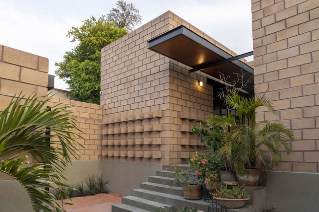 Manantial House / Apaloosa Estudio de Arquitectura y Diseño - Exterior Photography, Houses, Garden, Facade, Stairs