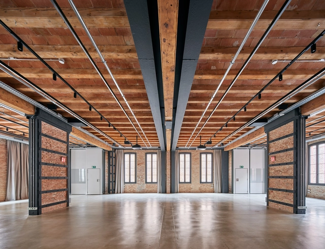 Escritórios da Fundação Bofill / GCA Architects - Fotografia de Interiores, Renovação, Viga, Fachada, Porta