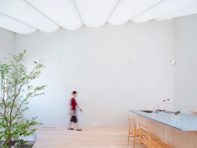 Casa Coberta com Membrana  / Yuko Nagayama & Associates + shohei yoshida + associates - Fotografia de Interiores, Casas, Fachada, Mesa, Bancada