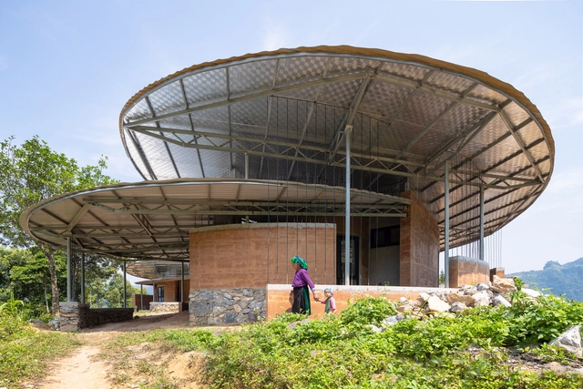 Lung Vai 学校 / 1+1>2 Architects - 建筑图, 中小学校, 表皮