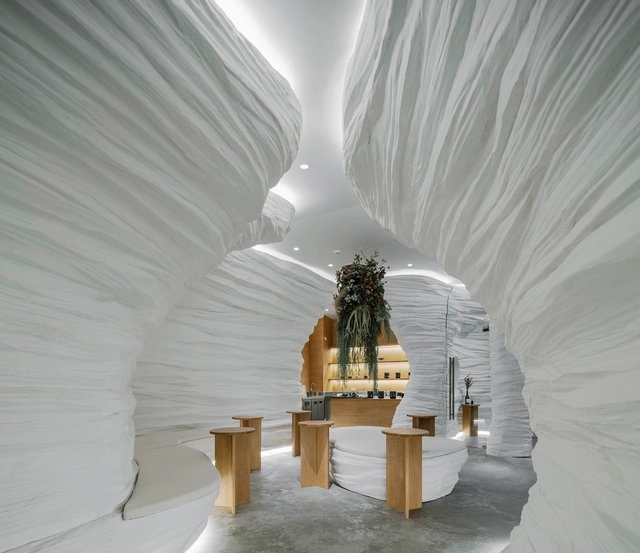 Casa de Chá KSANA / Juti architects - Fotografia de Interiores, Interiores De Espaços Para O Bem Estar, Arco, Mesa, Cadeira