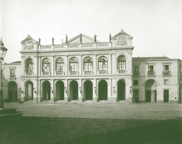 Entre la calle y la sala: El foyer del Teatro Municipal de Santiago (1857-1952)  - Imagen Principal
