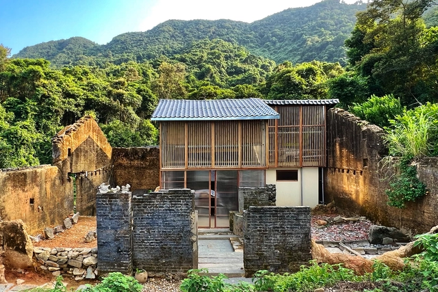 Revitalizar Mui Tsz Lam con restauraciones experimentales / School of Architecture, the Chinese University of Hong Kong - Fotografía exterior, Restauraciones, Fachada, Bosque