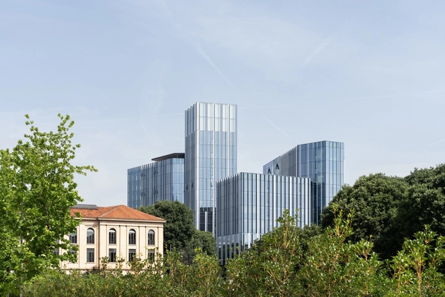 Edificio de oficinas Pharo / Park Associati - Fotografía exterior, Edificio De Oficinas, Fachada, Urbano