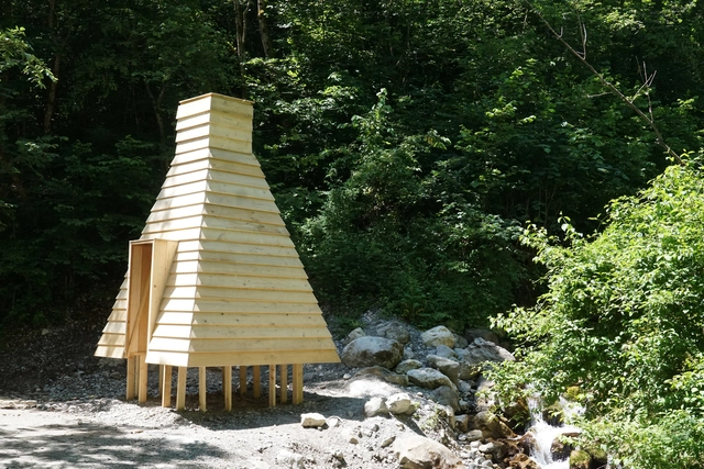 潜望镜小屋 Periscope Hut / 蹊径设计工作室 - 建筑图, 临时装置, 花园, 森林
