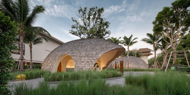Holiday Inns Samui Lobby / Onion - Exterior Photography, Hotels, Garden, Facade, Arch